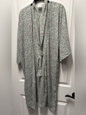 Sonoma Sage Green Floral Robe/Kimono with Pink Accents